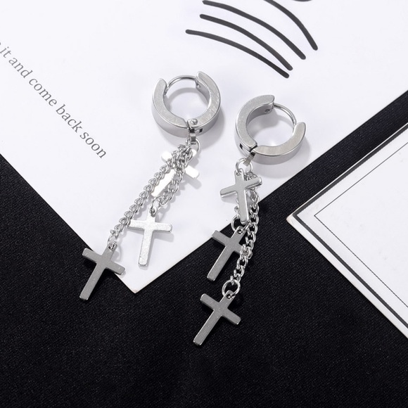 Stainless Steel Triple Cross Earring! - Picture 5 of 10